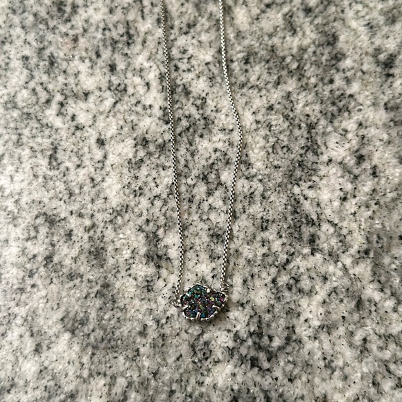 Kendra Scott Necklace - Picture 1 of 2